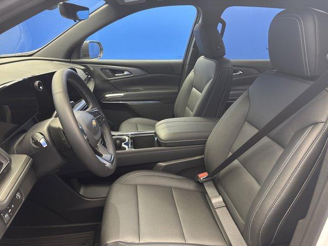 new 2026 Chevrolet Traverse car, priced at $43,078