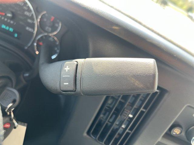 new 2025 Chevrolet Express 3500 car