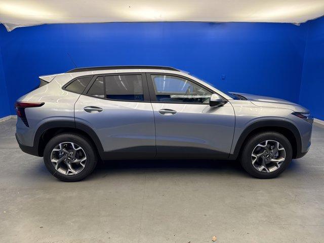 new 2025 Chevrolet Trax car, priced at $24,135