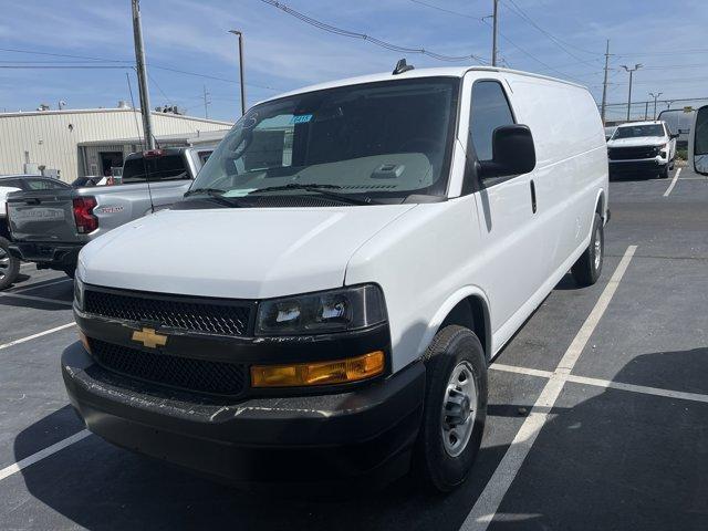 new 2025 Chevrolet Express 2500 car