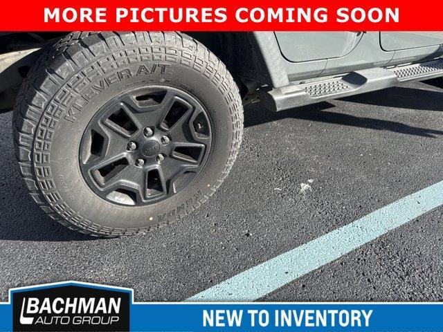 used 2014 Jeep Wrangler Unlimited car, priced at $11,500