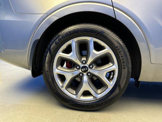 used 2019 Kia Sorento car, priced at $17,514