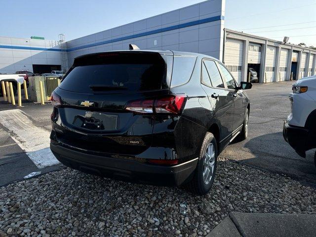 new 2024 Chevrolet Equinox car, priced at $30,115