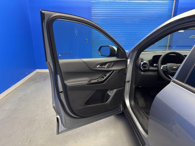 new 2026 Chevrolet Equinox car, priced at $30,870