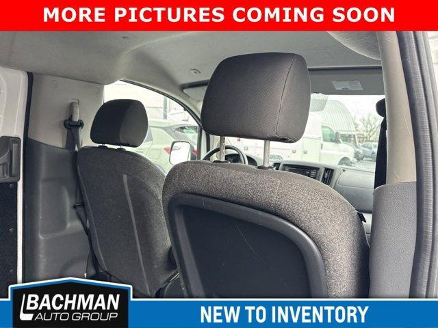 used 2019 Nissan NV200 car