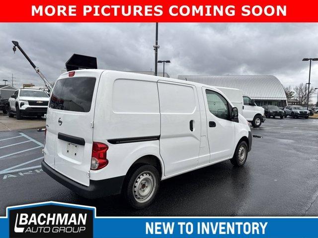 used 2019 Nissan NV200 car