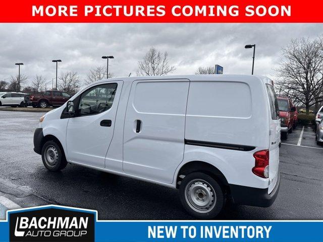 used 2019 Nissan NV200 car