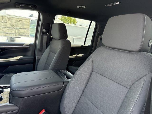 new 2025 Chevrolet Suburban car