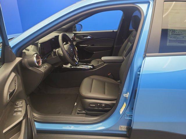 new 2025 Chevrolet Trax car