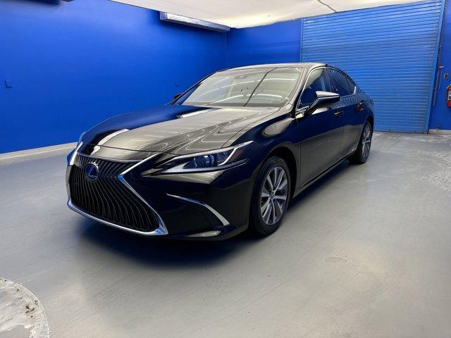 used 2021 Lexus ES 300h car, priced at $29,910