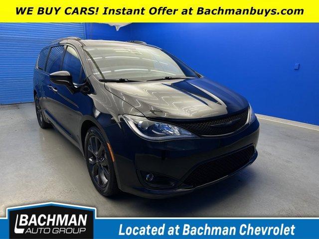 used 2019 Chrysler Pacifica car, priced at $19,995