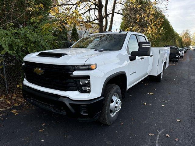 new 2024 Chevrolet Silverado 3500 car, priced at $52,158