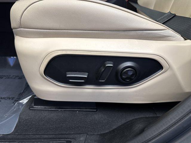 used 2023 Jeep Grand Cherokee L car, priced at $29,995