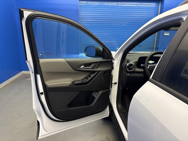 new 2026 Chevrolet Equinox car, priced at $32,016