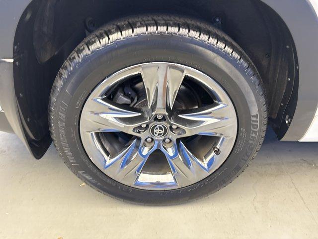 used 2019 Toyota Highlander car, priced at $23,862