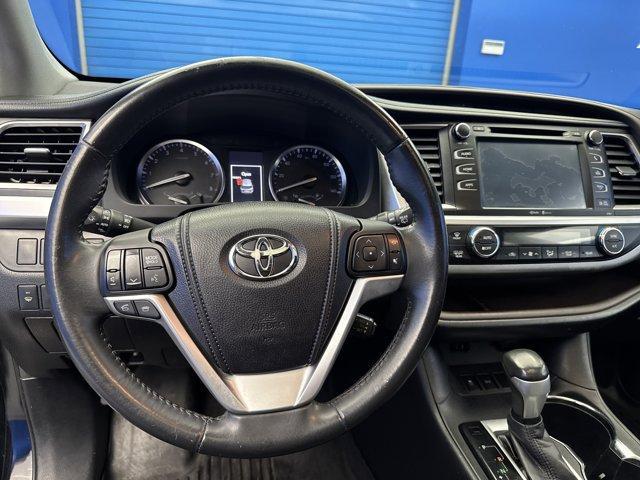 used 2014 Toyota Highlander car, priced at $14,995