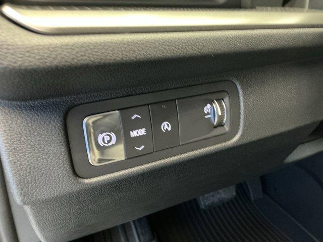 new 2025 Chevrolet Traverse car, priced at $42,199