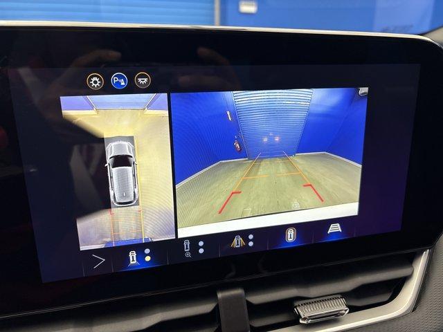 new 2026 Chevrolet Equinox car, priced at $32,016