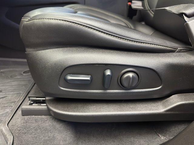 used 2024 Chevrolet Traverse Limited car, priced at $33,995