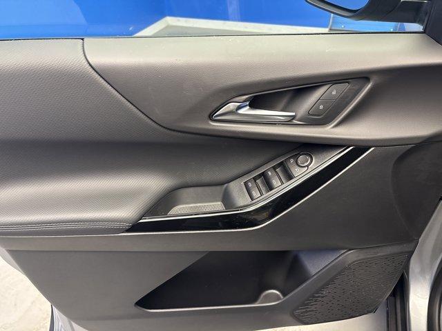 new 2026 Chevrolet Equinox car, priced at $28,354