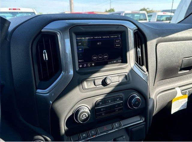 new 2024 Chevrolet Silverado 1500 car, priced at $40,995