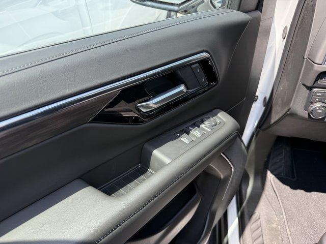 new 2025 Chevrolet Suburban car, priced at $66,495