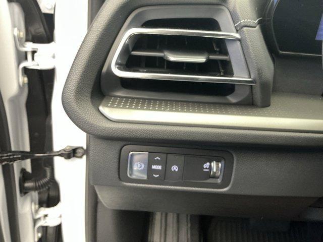 new 2025 Chevrolet Traverse car, priced at $42,199