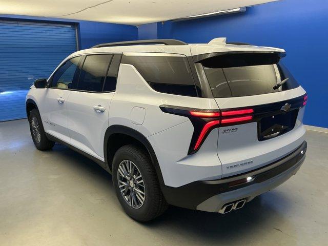 new 2025 Chevrolet Traverse car, priced at $42,199