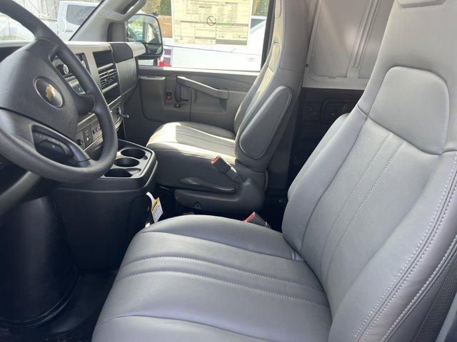 new 2025 Chevrolet Express 2500 car