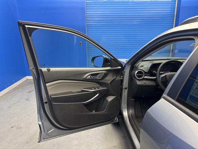 new 2026 Chevrolet Trax car, priced at $28,650