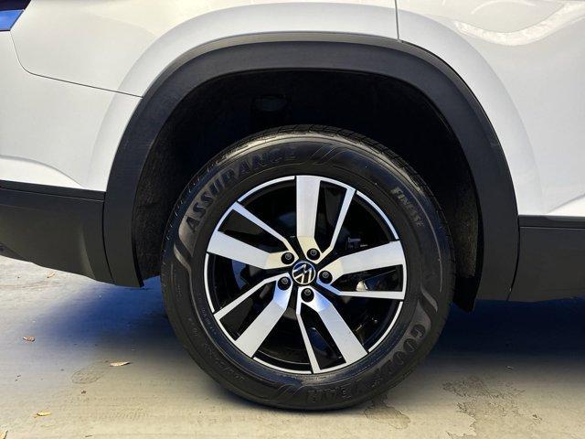 used 2021 Volkswagen Atlas car, priced at $25,416