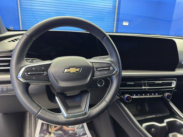 used 2025 Chevrolet Traverse car, priced at $33,912