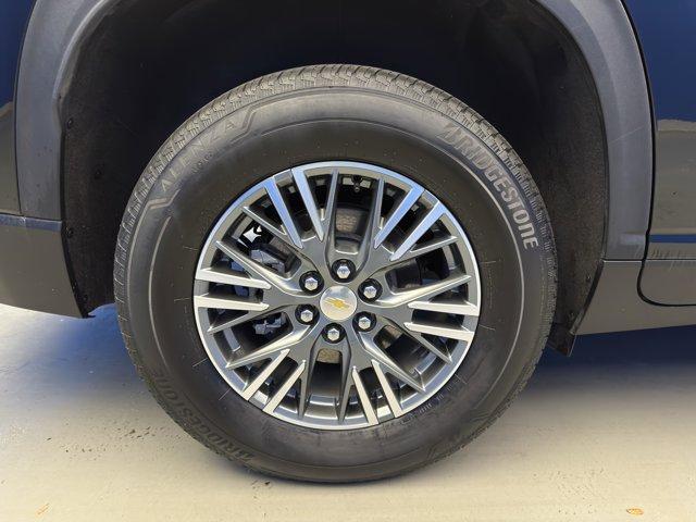 used 2025 Chevrolet Traverse car, priced at $33,912