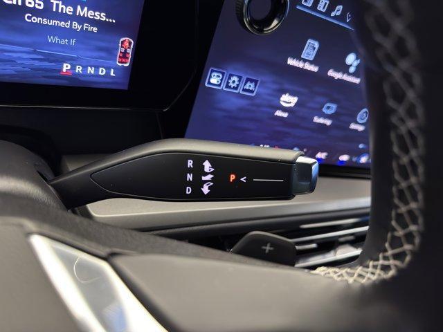 used 2025 Chevrolet Traverse car, priced at $33,912