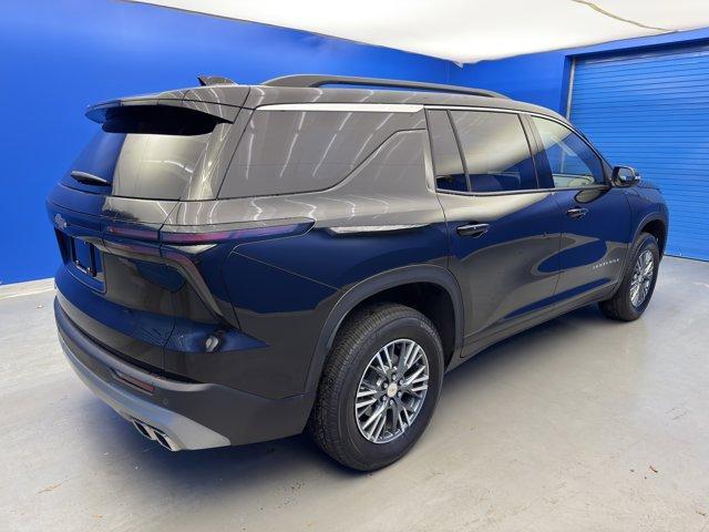 used 2025 Chevrolet Traverse car, priced at $33,912