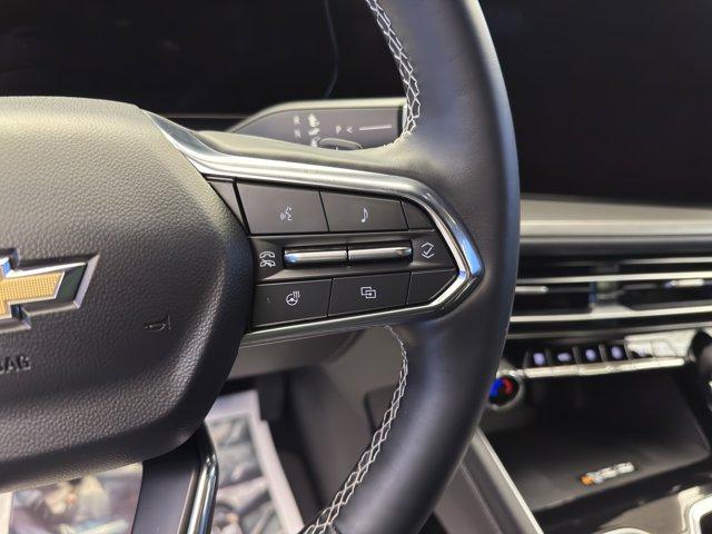 used 2025 Chevrolet Traverse car, priced at $33,912