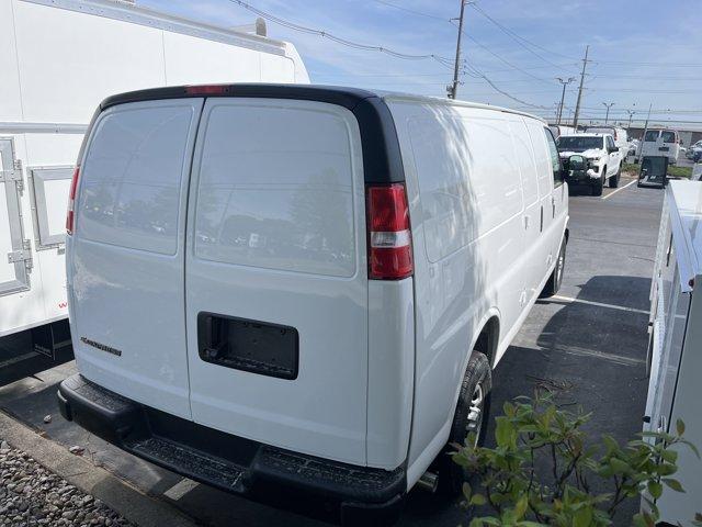 new 2025 Chevrolet Express 2500 car