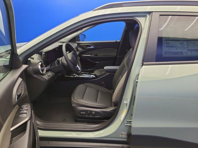 new 2025 Chevrolet Trax car, priced at $26,985