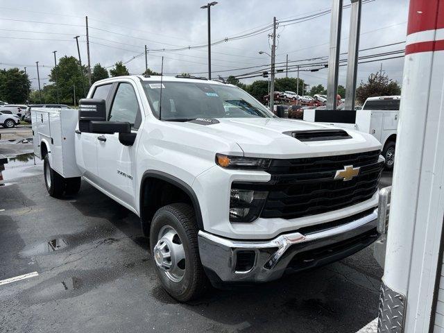 new 2024 Chevrolet Silverado 3500 car, priced at $66,006