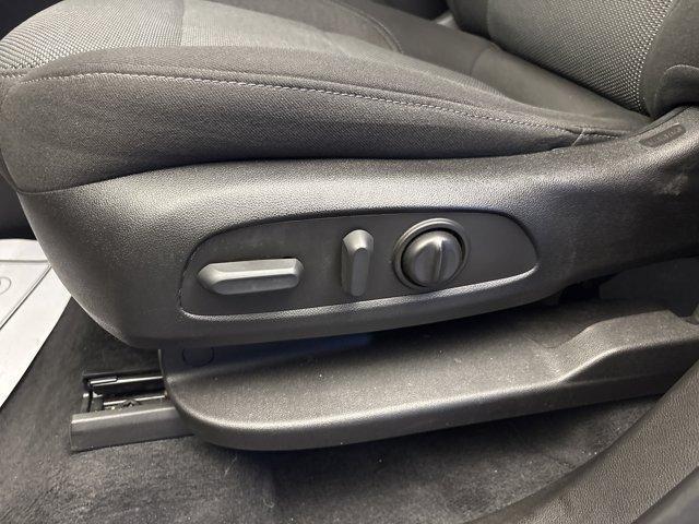 used 2022 Chevrolet Traverse car, priced at $24,537