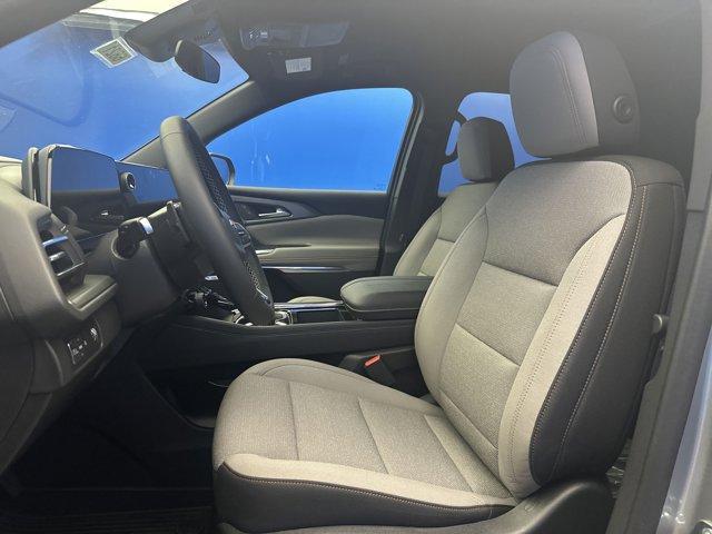 new 2025 Chevrolet Traverse car, priced at $42,199