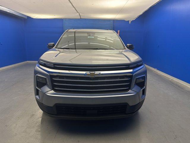 new 2025 Chevrolet Traverse car, priced at $42,199