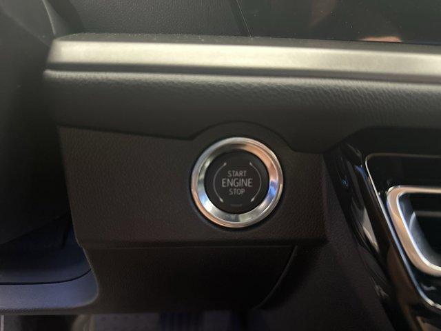 new 2025 Chevrolet Traverse car, priced at $42,199