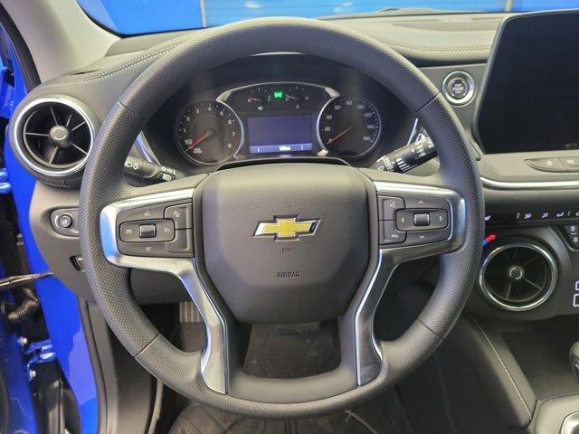 new 2025 Chevrolet Blazer car