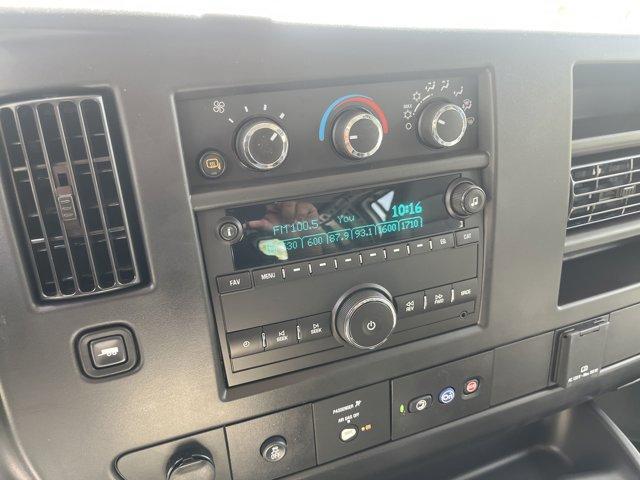 new 2025 Chevrolet Express 3500 car