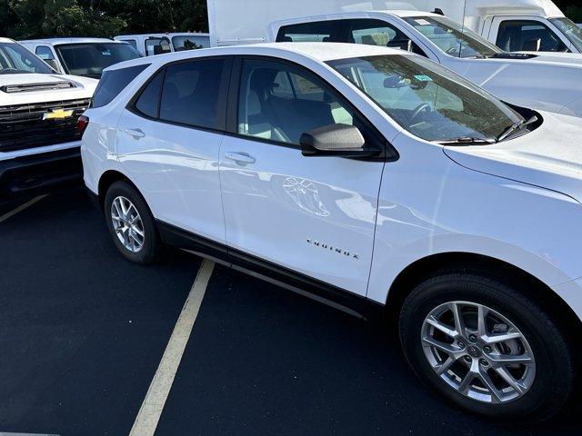 new 2024 Chevrolet Equinox car, priced at $27,895