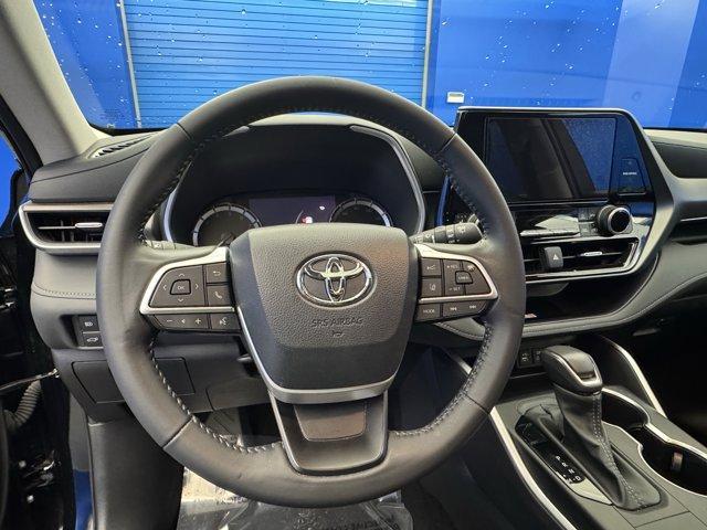 used 2024 Toyota Highlander car, priced at $38,760