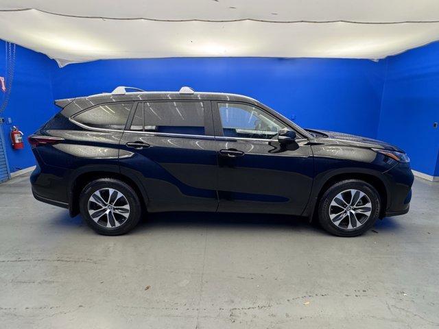 used 2024 Toyota Highlander car, priced at $38,760
