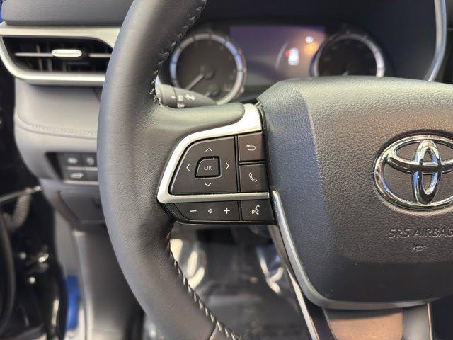 used 2024 Toyota Highlander car, priced at $38,760
