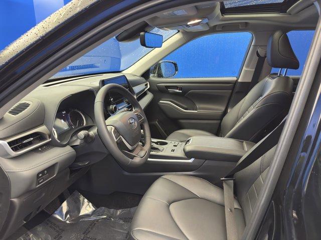 used 2024 Toyota Highlander car, priced at $38,760
